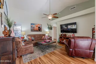 Photo #2: 6655939 Listing 