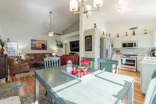 Photo #6: 6655939 Listing 