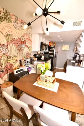 Photo #2: 6655973 Listing 