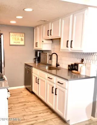 Photo #3: 6655973 Listing 