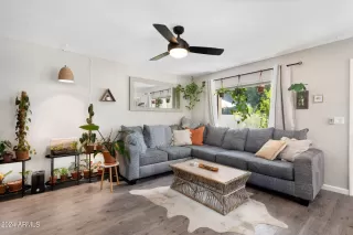 Photo #3: 6656082 Listing 