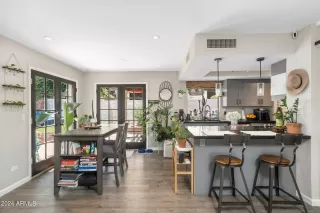 Photo #4: 6656082 Listing 