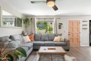 Photo #5: 6656082 Listing 