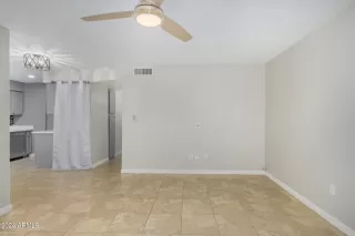 Photo #6: 6656119 Listing 