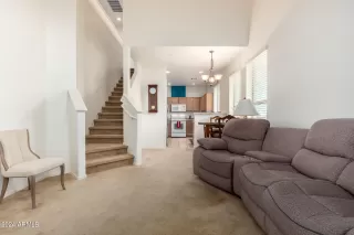 Photo #4: 6656161 Listing