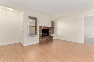 Photo #4: 6656218 Listing