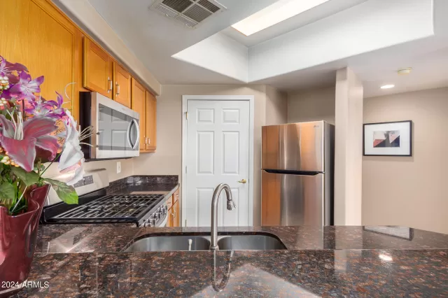 MLS: 6656444 Condo For Sale