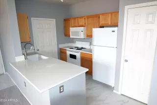 Photo #4: 6656473 Listing