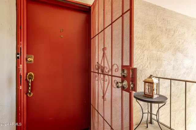 MLS: 6656692 Condo For Sale