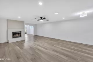 Photo #4: 6656708 Listing