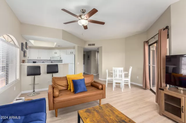 MLS: 6656979 Condo For Sale