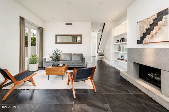 MLS: 6656983 Condo For Sale