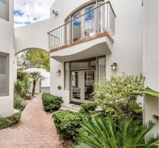 Photo #1: 6656983 Listing