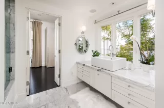 Photo #5: 6656983 Listing