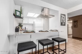 Photo #3: 6656991 Listing 