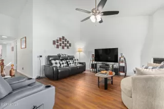 Photo #5: 6657259 Listing