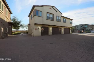 Photo #2: 6657301 Listing