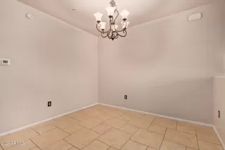 Photo #6: 6657329 Listing