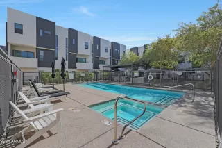 Photo #1: 6657413 Listing 