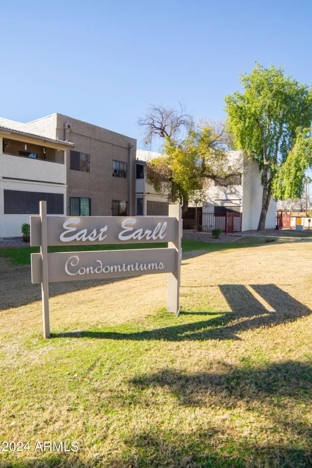 MLS: 6657425 Condo For Sale