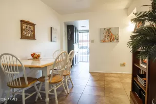 Photo #6: 6657425 Listing