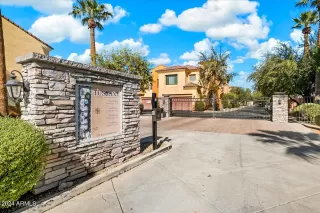 More Details about MLS # 6657450 : 1102 W GLENDALE AVENUE#118