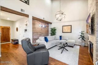 Photo #3: 6657450 Listing