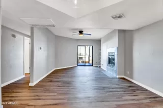 Photo #5: 6657468 Listing