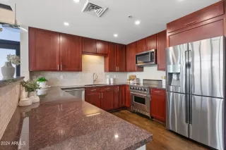 Photo #6: 6657483 Listing 