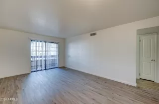 Photo #2: 6657493 Listing