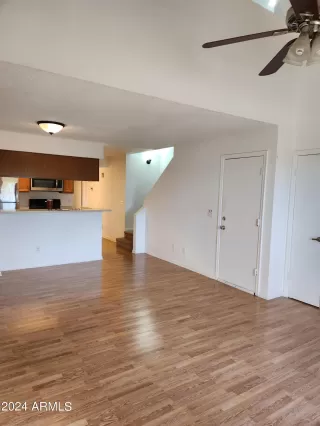 Photo #2: 6657552 Listing