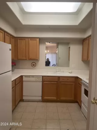 Photo #5: 6657555 Listing