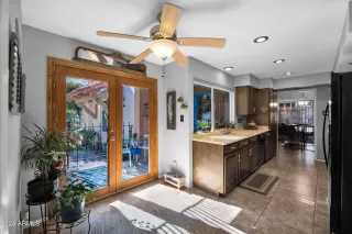 Photo #3: 6657719 Listing