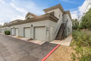 Photo #4: 6657783 Listing