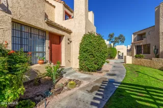 Photo #1: 6657882 Listing 