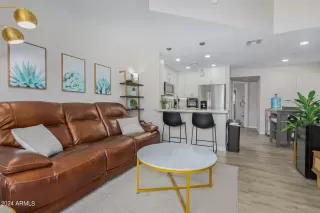 Photo #5: 6657882 Listing 