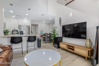 Photo #6: 6657882 Listing 