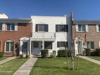 Photo #2: 6657996 Listing