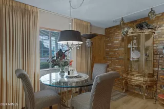 Photo #3: 6657996 Listing