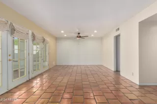 Photo #3: 6658018 Listing