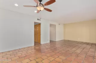 Photo #5: 6658018 Listing