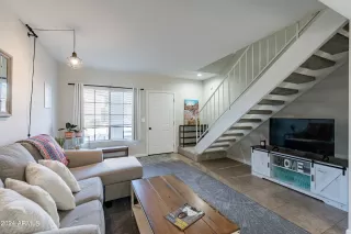 Photo #3: 6658207 Listing