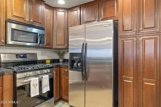 Photo #6: 6658250 Listing 