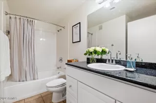 Photo #6: 6658523 Listing