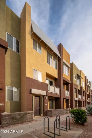 Photo #1: 6658547 Listing