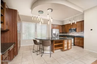 Photo #6: 6658547 Listing