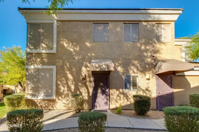 MLS: 6658549 Condo For Sale