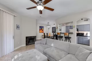 Photo #5: 6658549 Listing