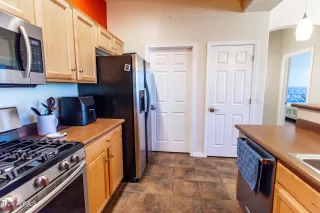 Photo #6: 6658573 Listing