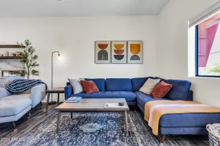 Photo #3: 6658599 Listing